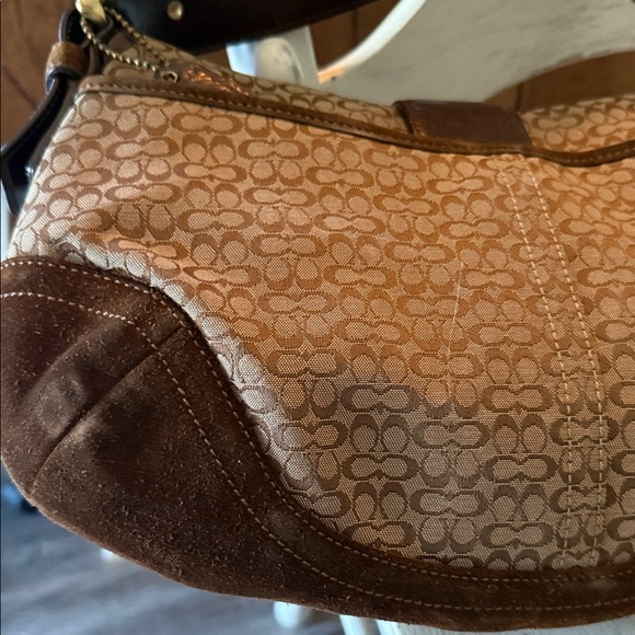 Coach Tan and Brown Shoulder BagY2K - Picture 3 of 15